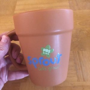 PBS sprouts mugs. Set of three.